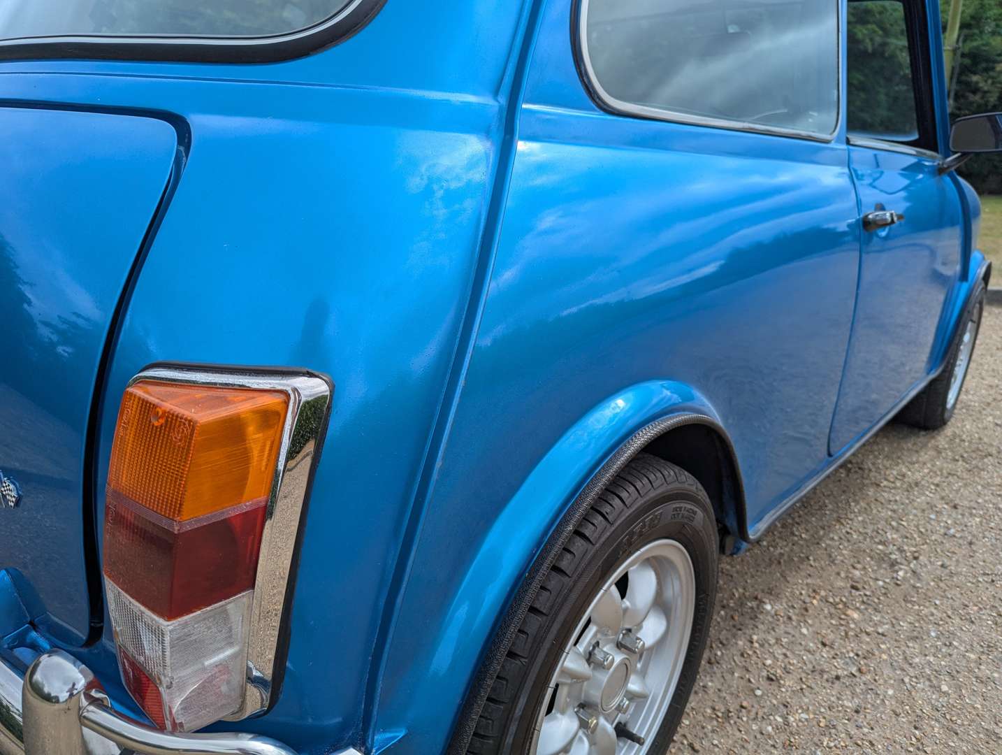 <p>1986 AUSTIN MINI MAYFAIR</p>