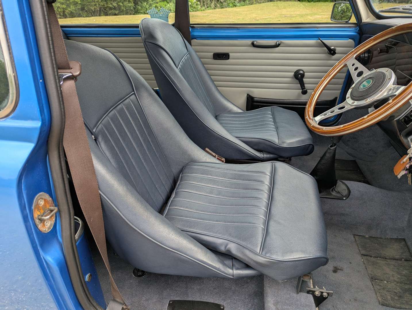 <p>1986 AUSTIN MINI MAYFAIR</p>