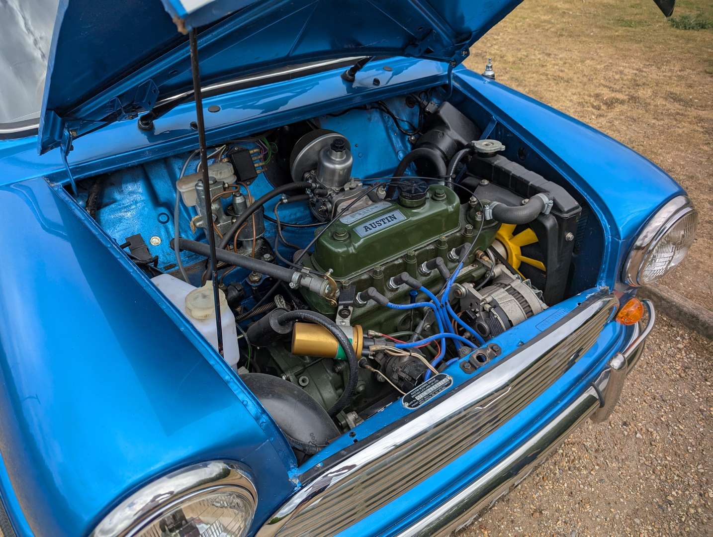 <p>1986 AUSTIN MINI MAYFAIR</p>