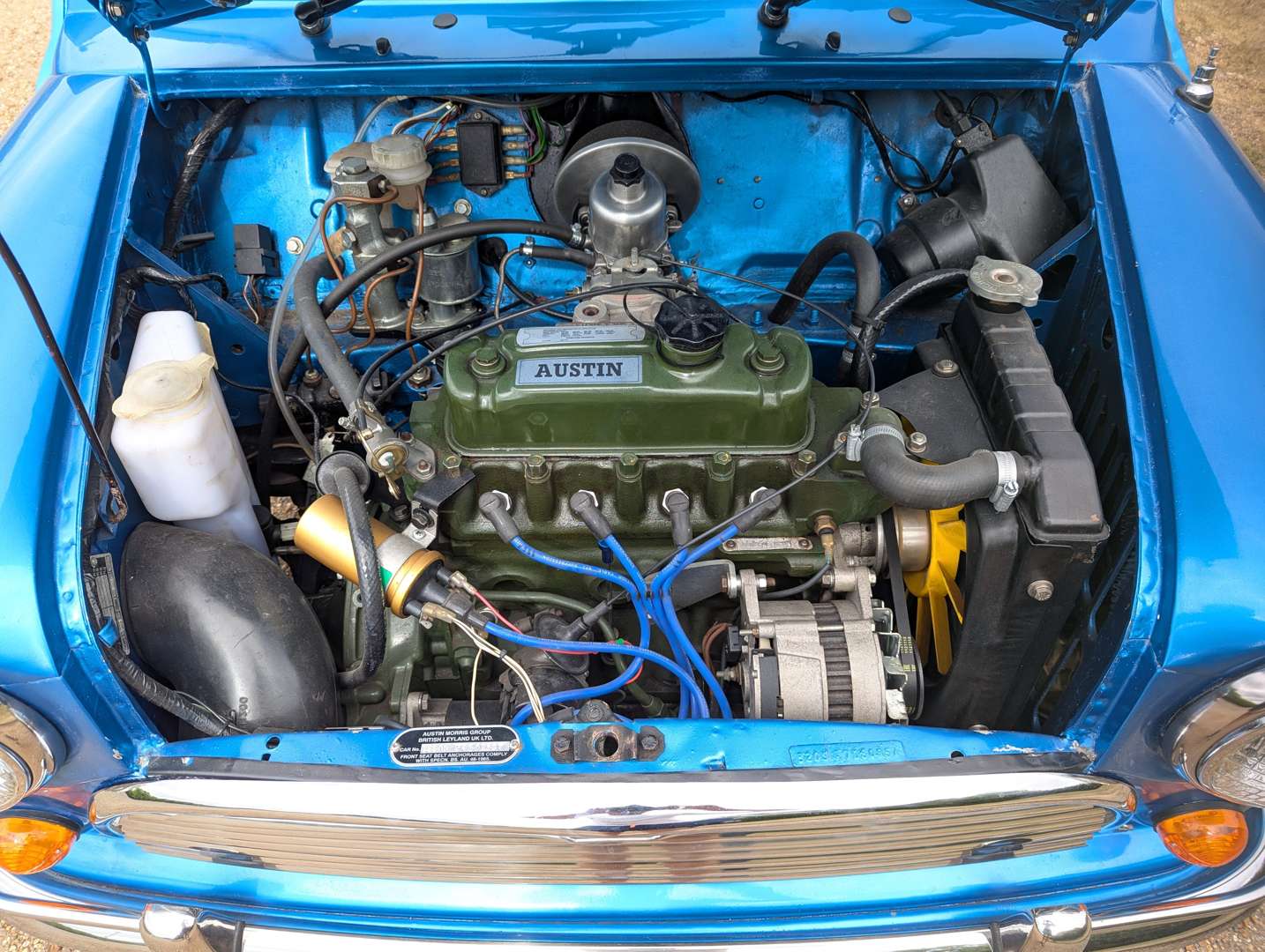 <p>1986 AUSTIN MINI MAYFAIR</p>