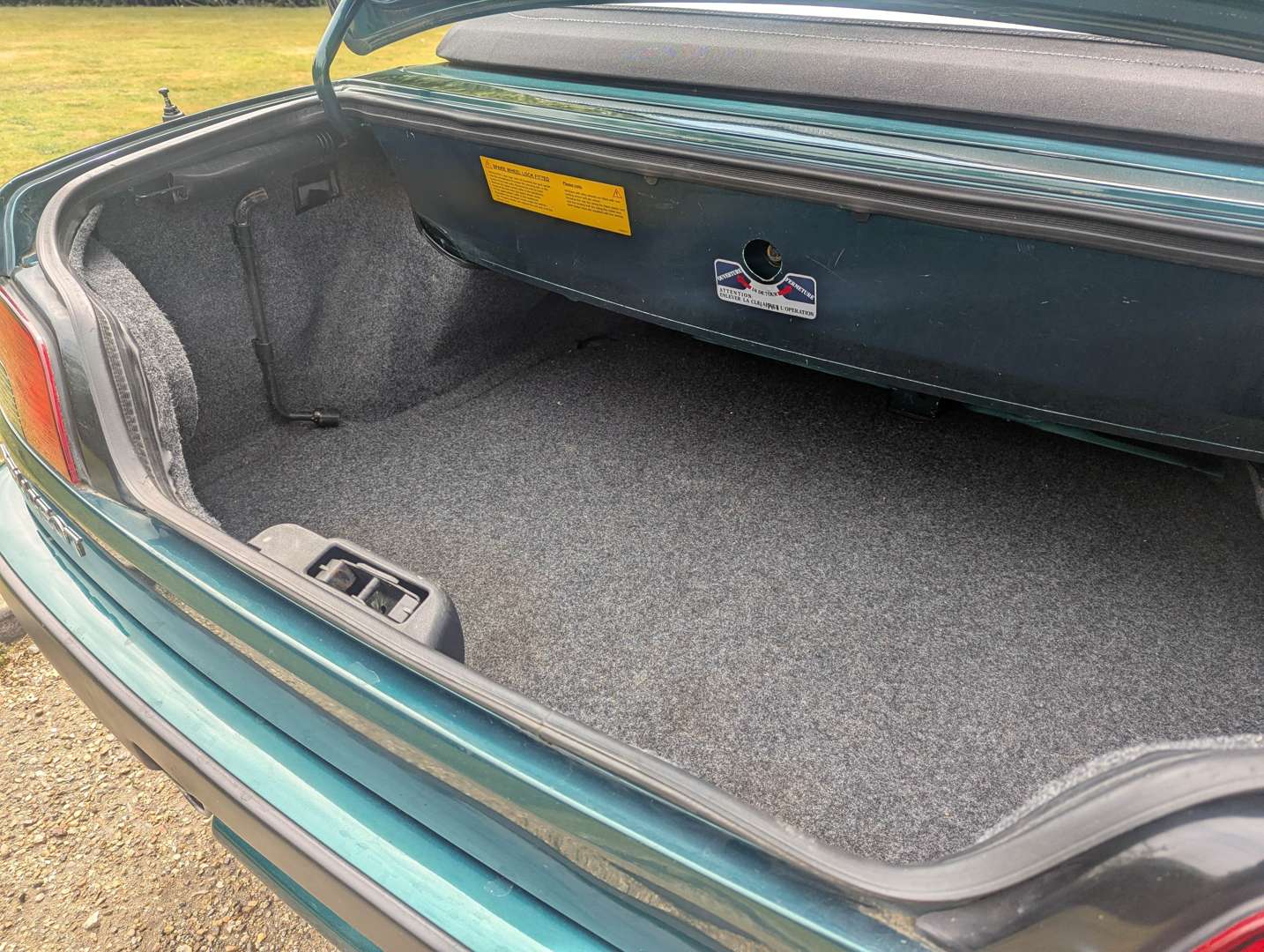 <p>2000 PEUGEOT 306 CABRIOLET S 16V</p>