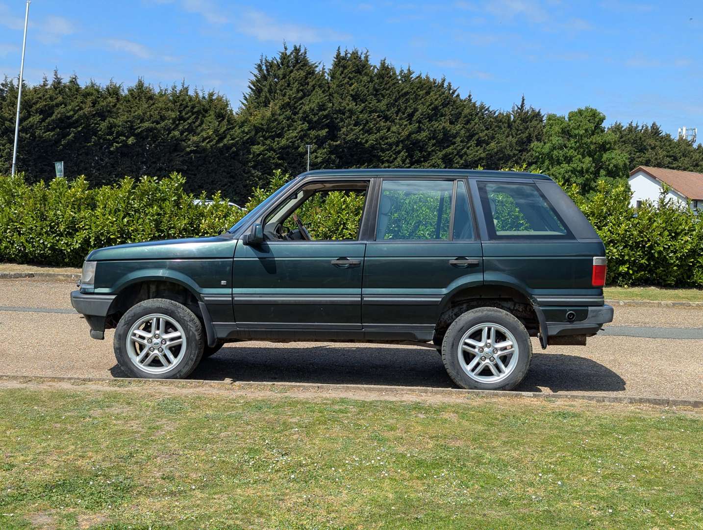 <p>2001 RANGE ROVER VOGUE AUTO</p>