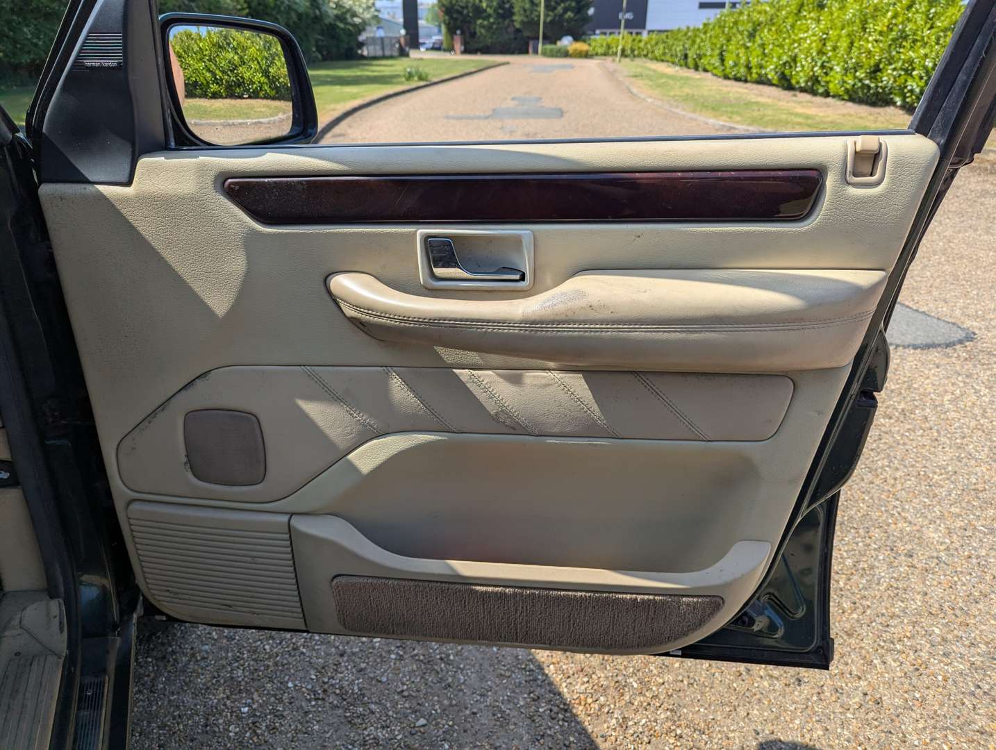<p>2001 RANGE ROVER VOGUE AUTO</p>