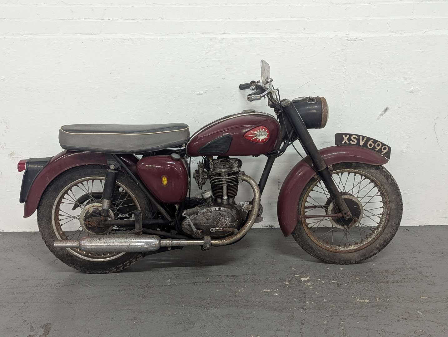 <p>1960 BSA 250</p>