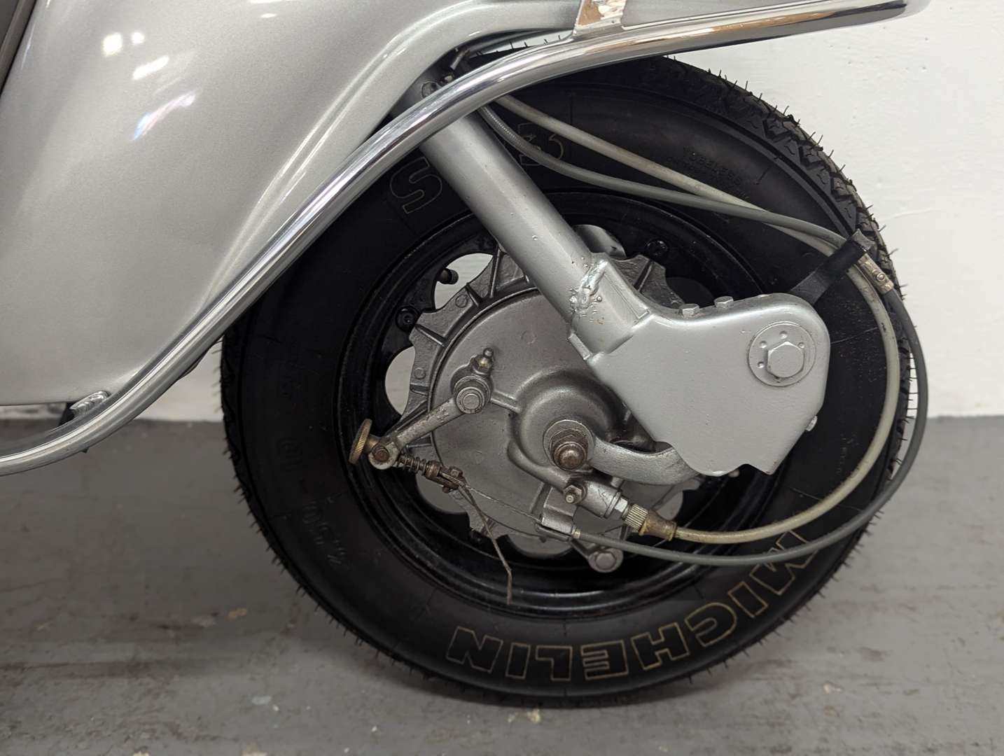 <p>1964 LAMBRETTA 150</p>