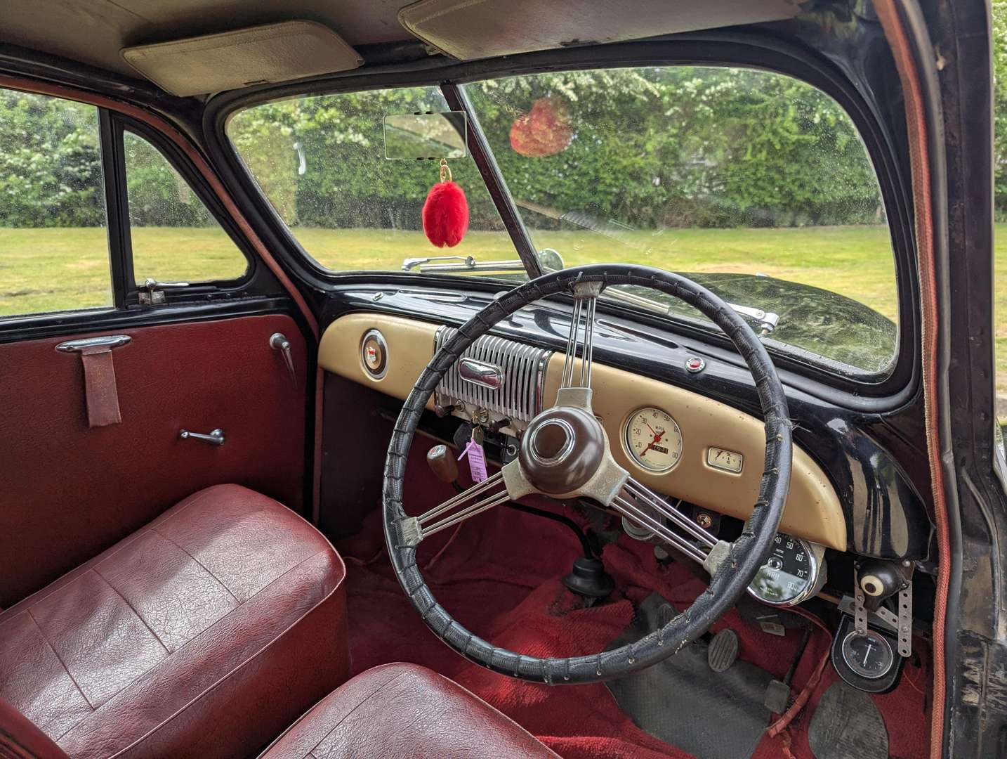 <p>1952 MORRIS MINOR</p>