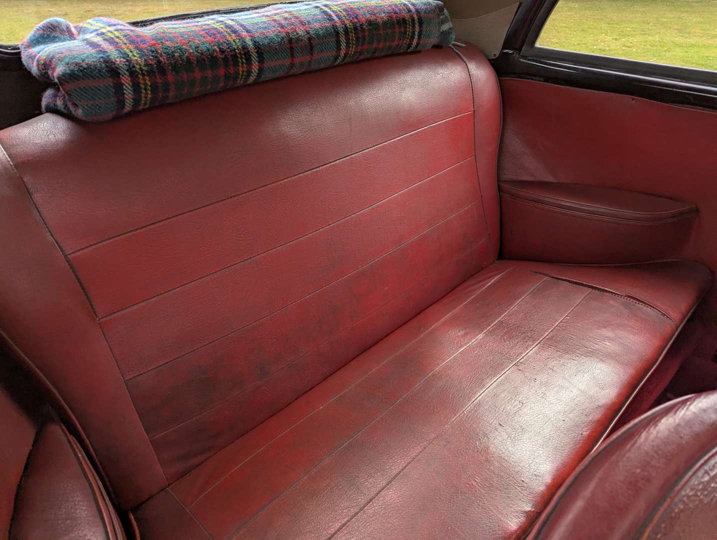 <p>1952 MORRIS MINOR</p>