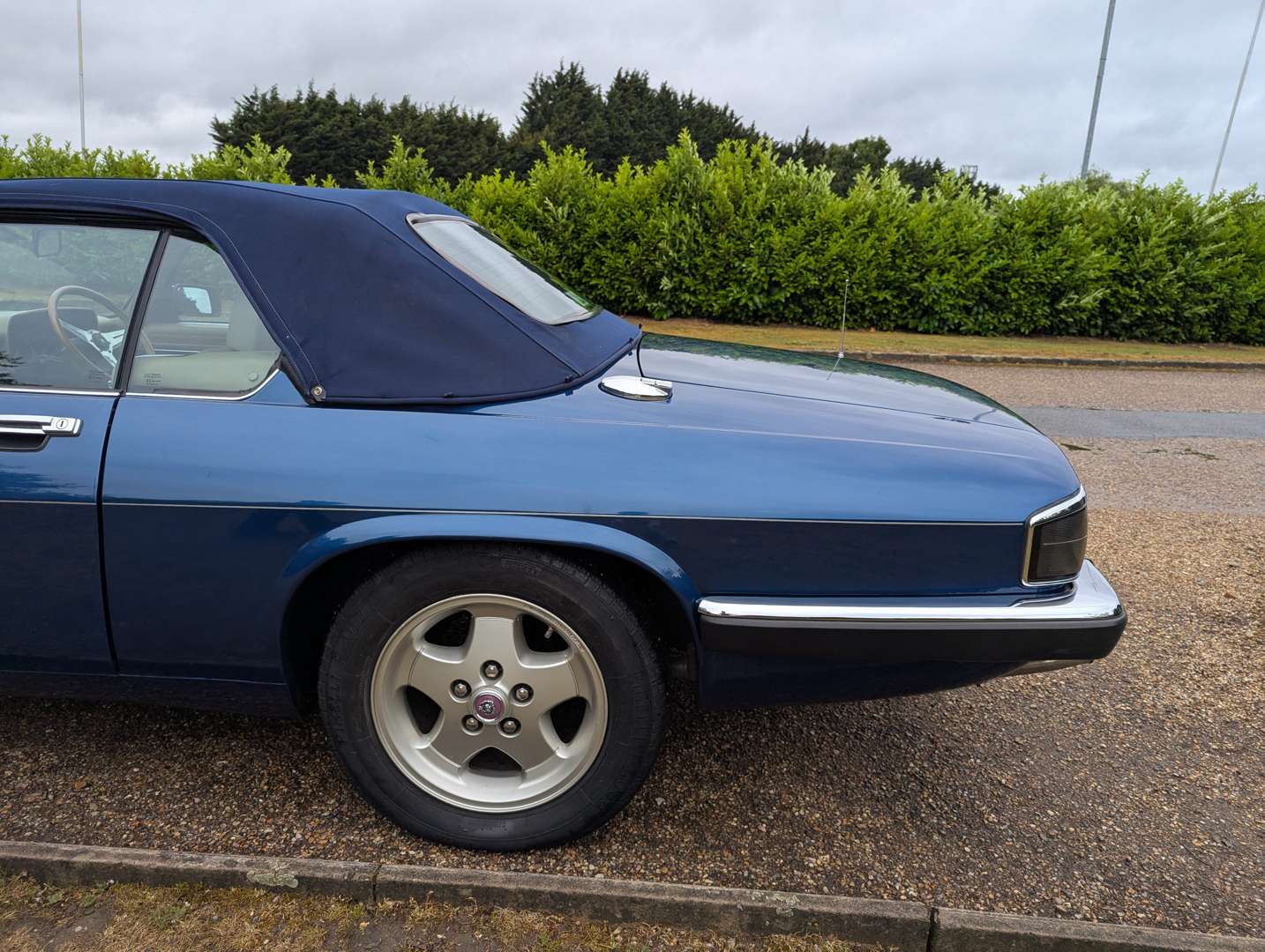 <p>1991 JAGUAR XJS 5.3 V12 AUTO CONVERTIBLE</p>