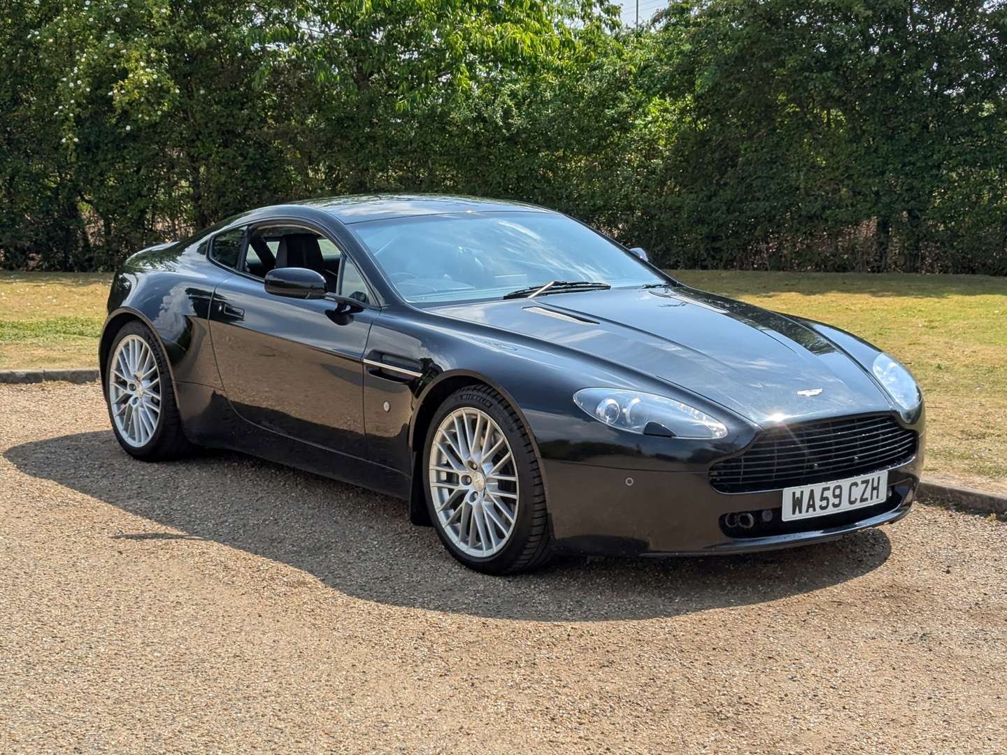 <p>2009 ASTON MARTIN VANTAGE V8 AUTO</p>