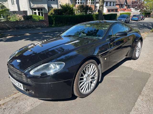 <p>2009 ASTON MARTIN VANTAGE V8 AUTO</p>