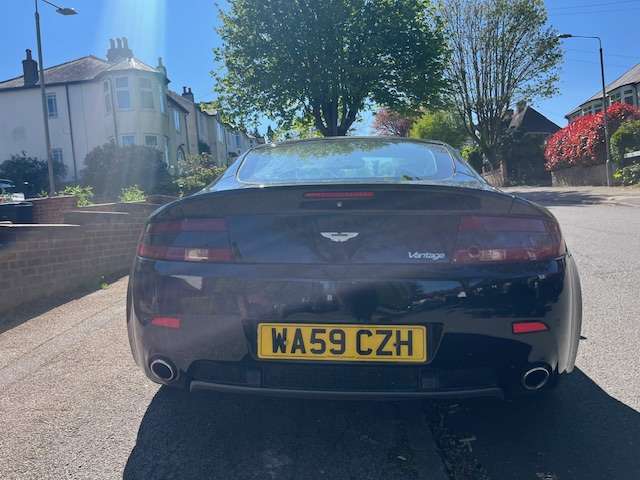 <p>2009 ASTON MARTIN VANTAGE V8 AUTO</p>