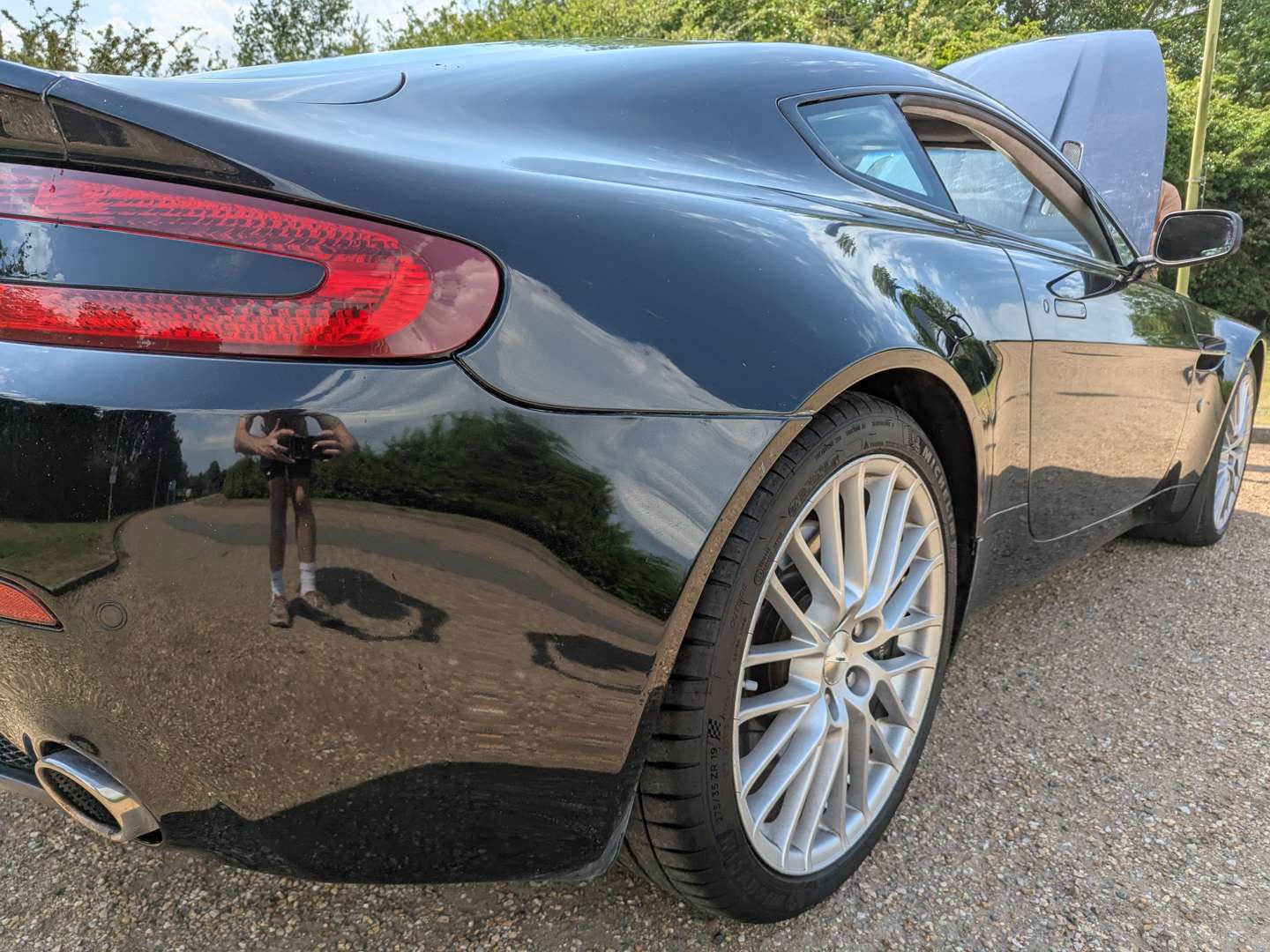 <p>2009 ASTON MARTIN VANTAGE V8 AUTO</p>