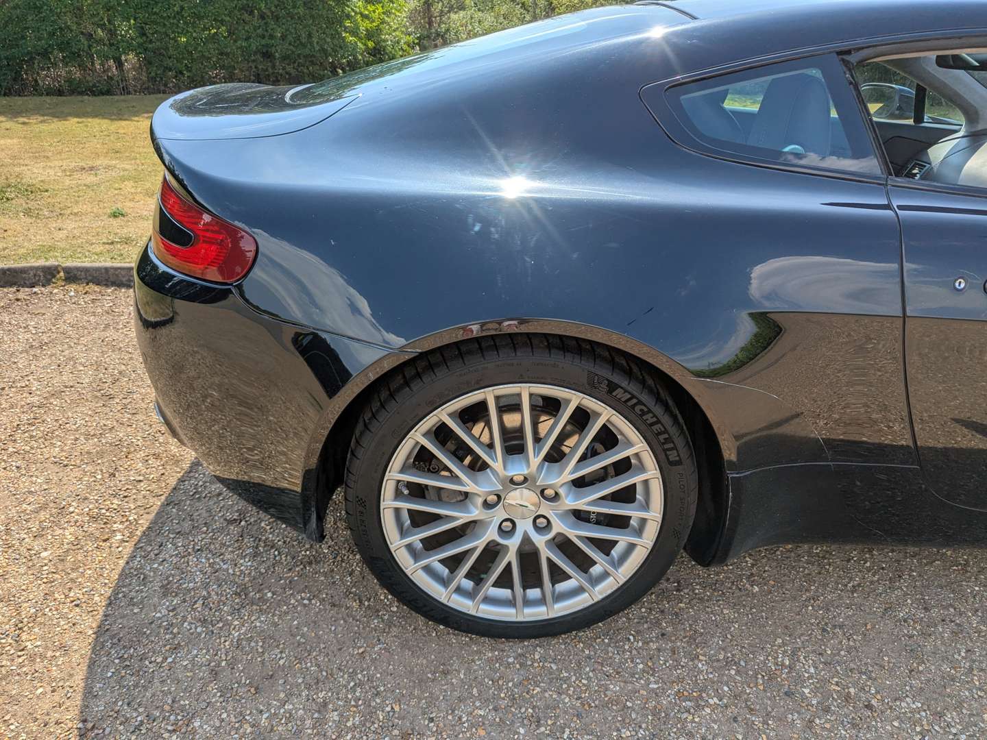 <p>2009 ASTON MARTIN VANTAGE V8 AUTO</p>
