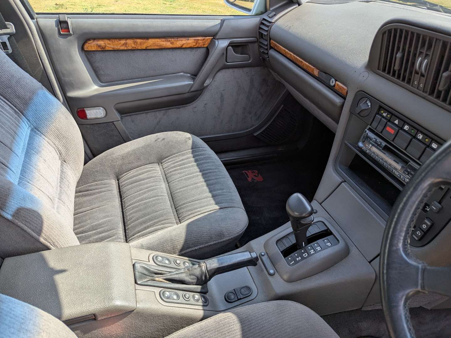 <p>1989 VAUXHALL SENATOR 3.0L CD AUTO</p>