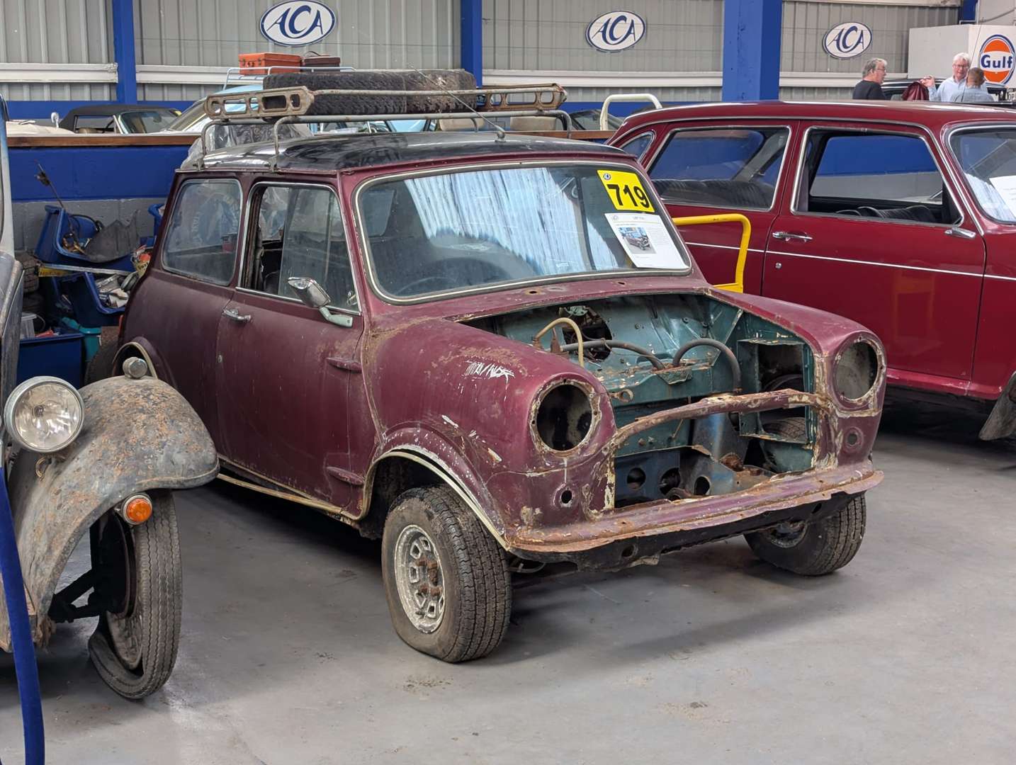 <p>1968 AUSTIN MINI COOPER S</p>