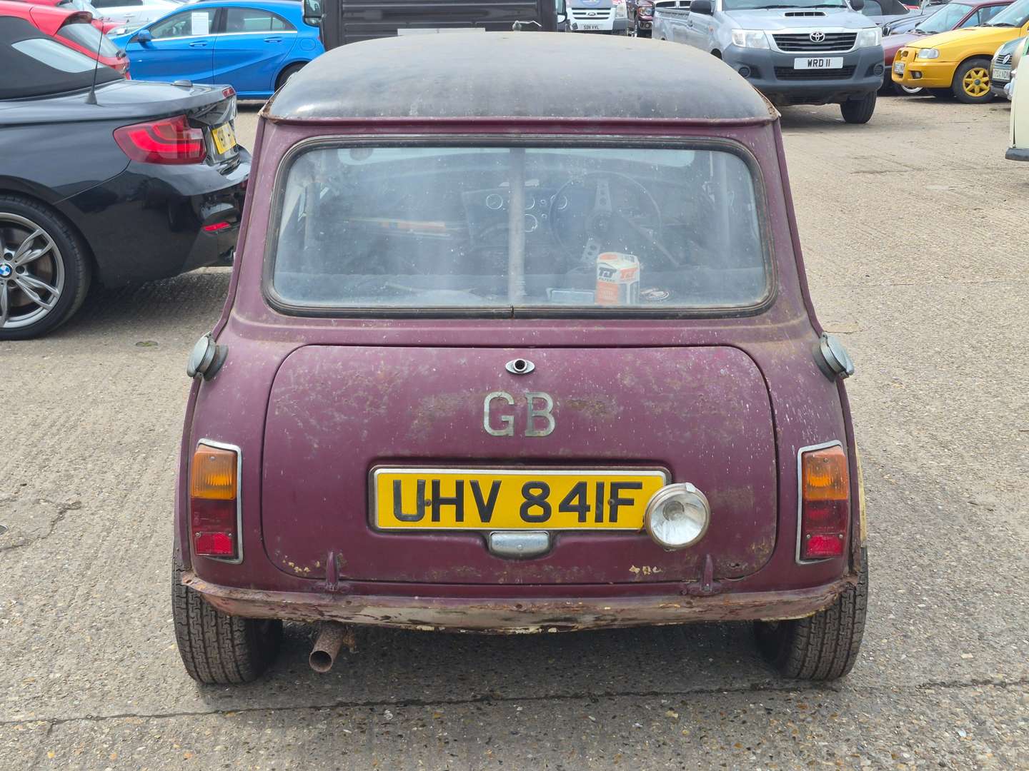 <p>1968 AUSTIN MINI COOPER S</p>
