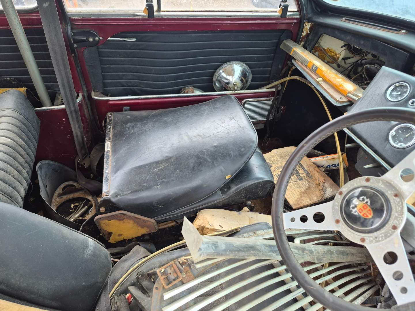 <p>1968 AUSTIN MINI COOPER S</p>