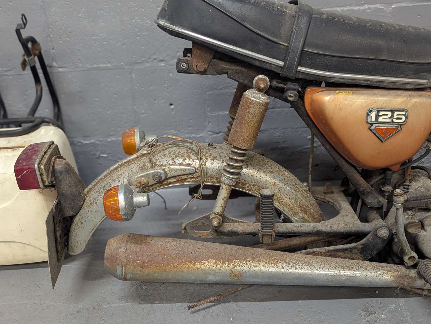 <p>1975 HONDA CB125</p>