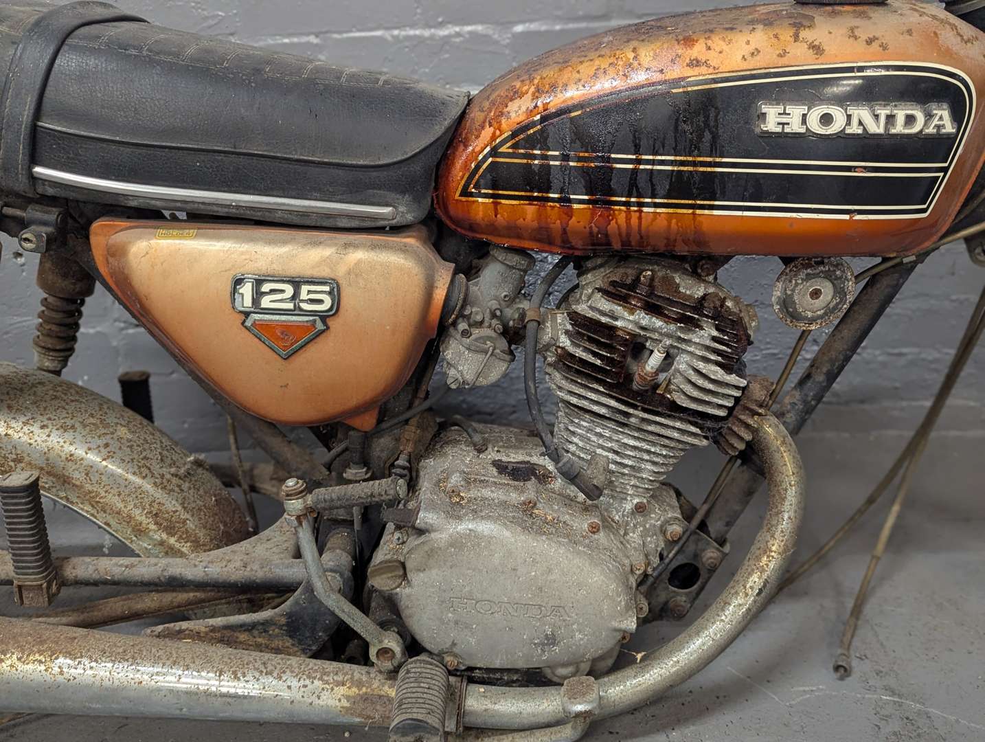 <p>1975 HONDA CB125</p>