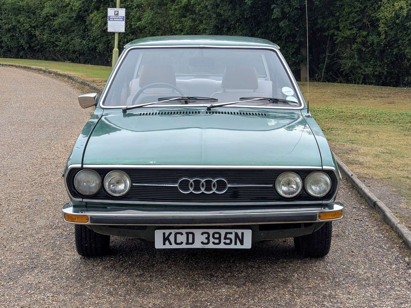 <p>1975 AUDI 80 GL</p>