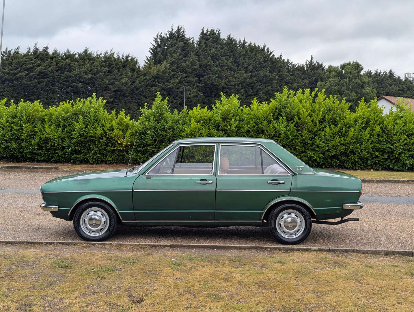 <p>1975 AUDI 80 GL</p>