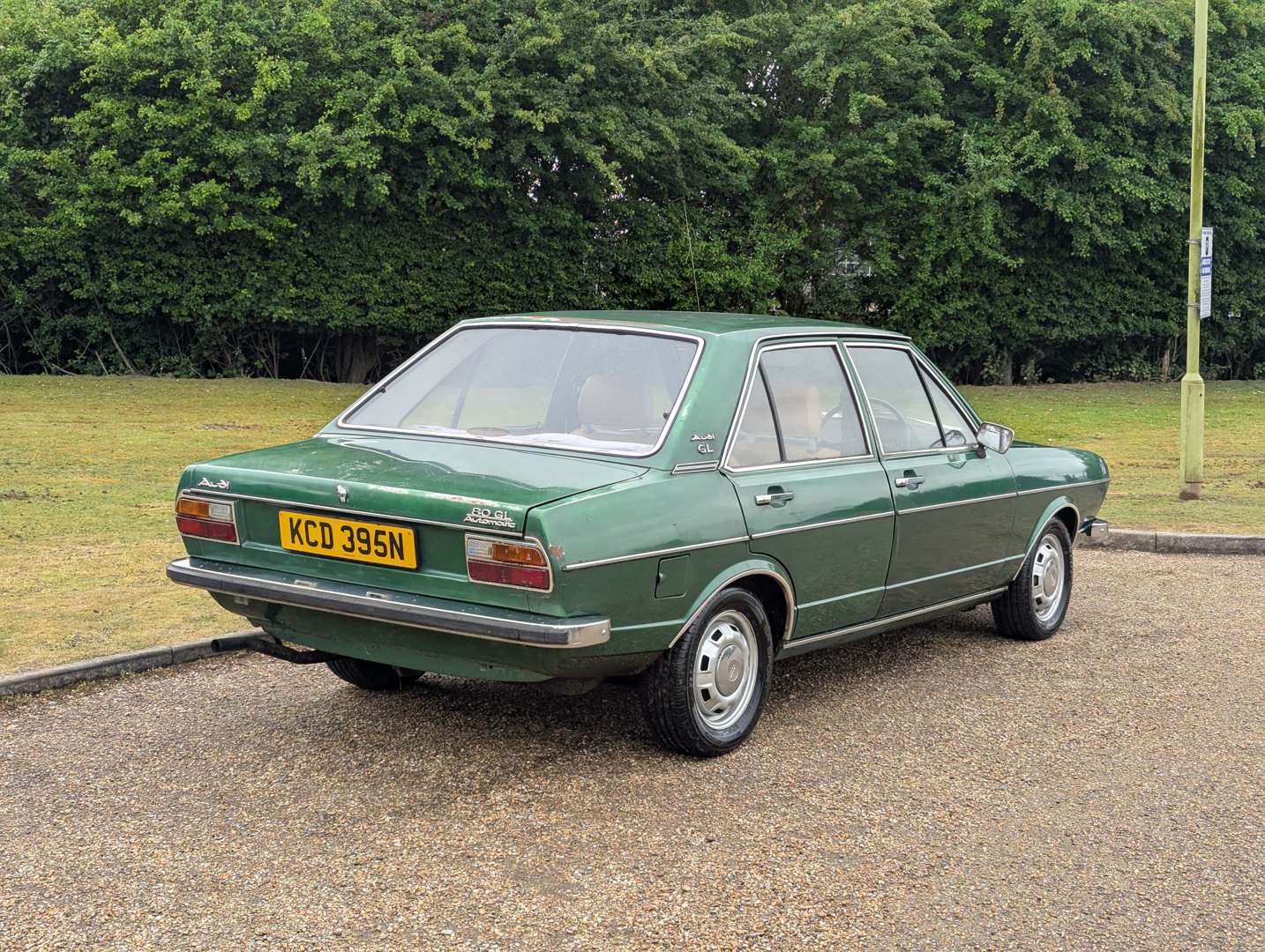 <p>1975 AUDI 80 GL</p>