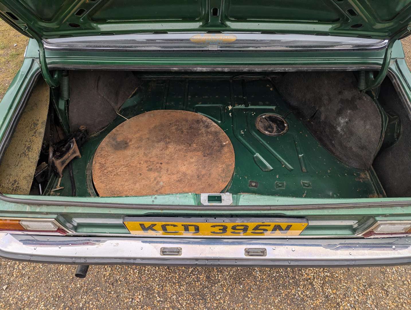 <p>1975 AUDI 80 GL</p>