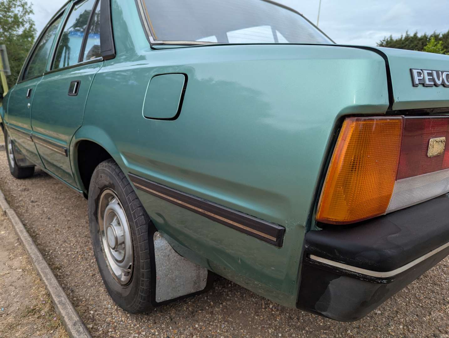 <p>1982 PEUGEOT 505</p>