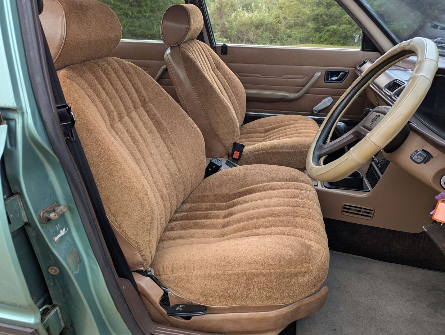 <p>1982 PEUGEOT 505</p>