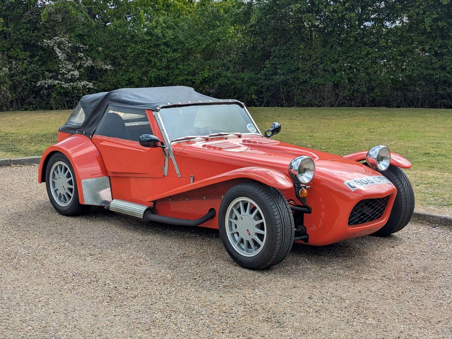 <p>1992 RACECORP LA1</p>