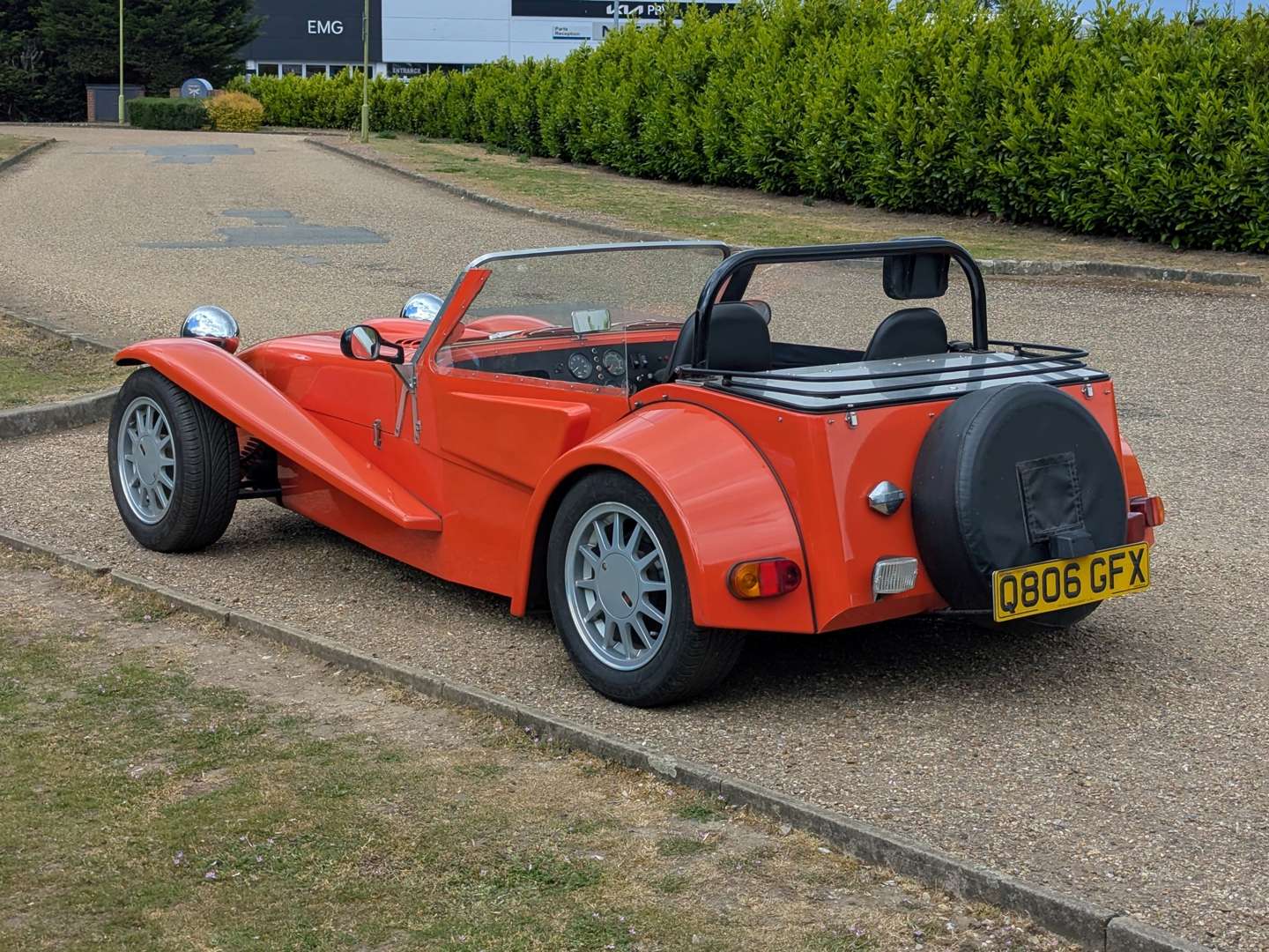 <p>1992 RACECORP LA1</p>