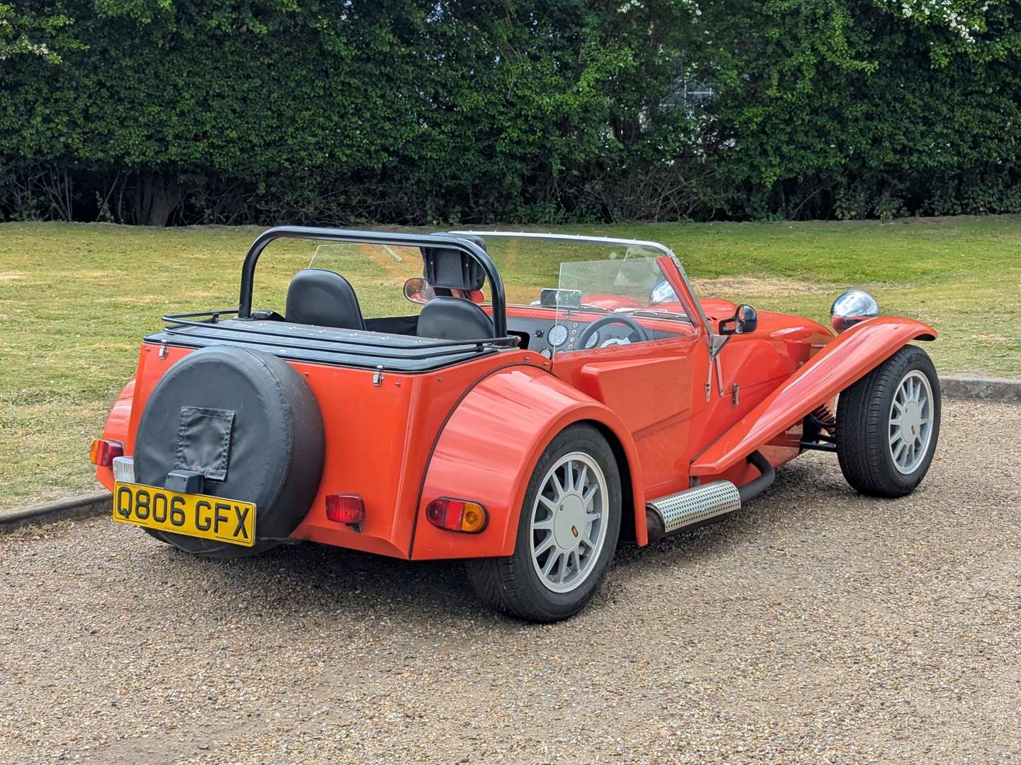 <p>1992 RACECORP LA1</p>