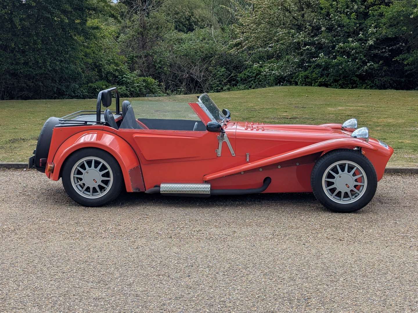 <p>1992 RACECORP LA1</p>