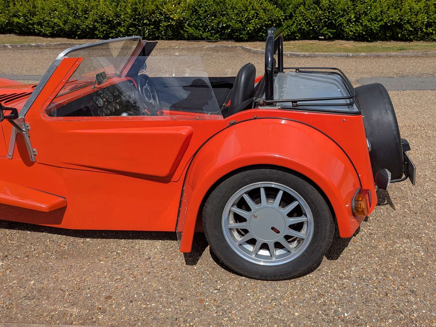 <p>1992 RACECORP LA1</p>