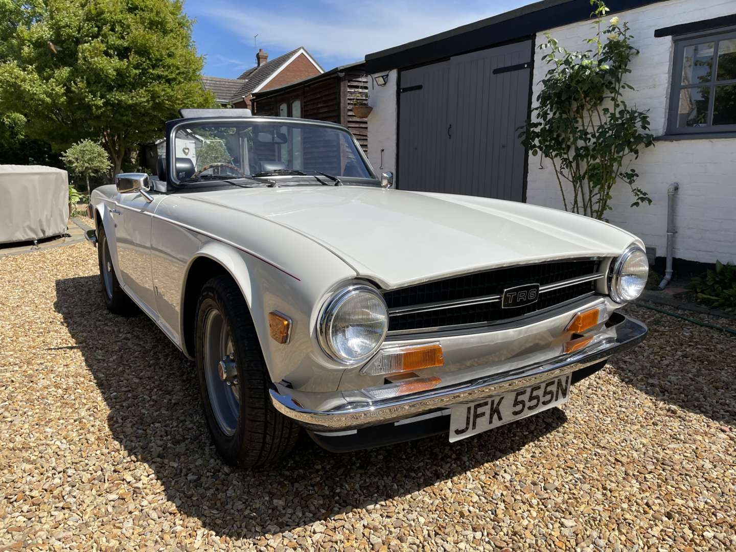 <p>1975 TRIUMPH TR6</p>