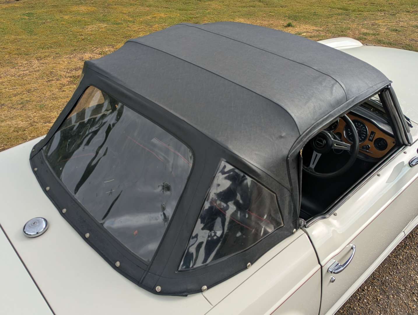 <p>1975 TRIUMPH TR6</p>