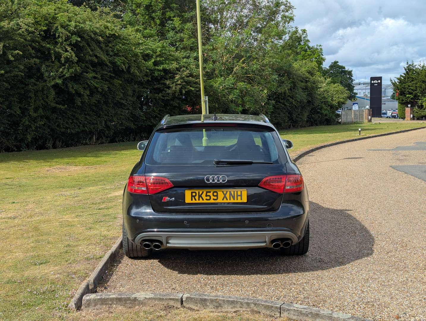 <p>2010 AUDI S4 T QUATTRO</p>