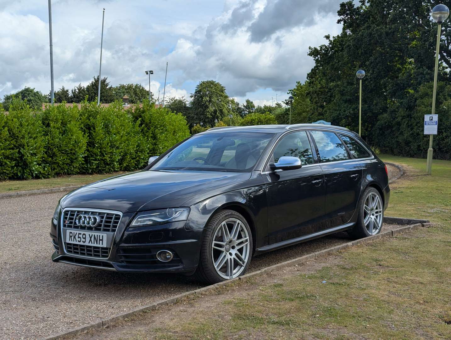 <p>2010 AUDI S4 T QUATTRO</p>