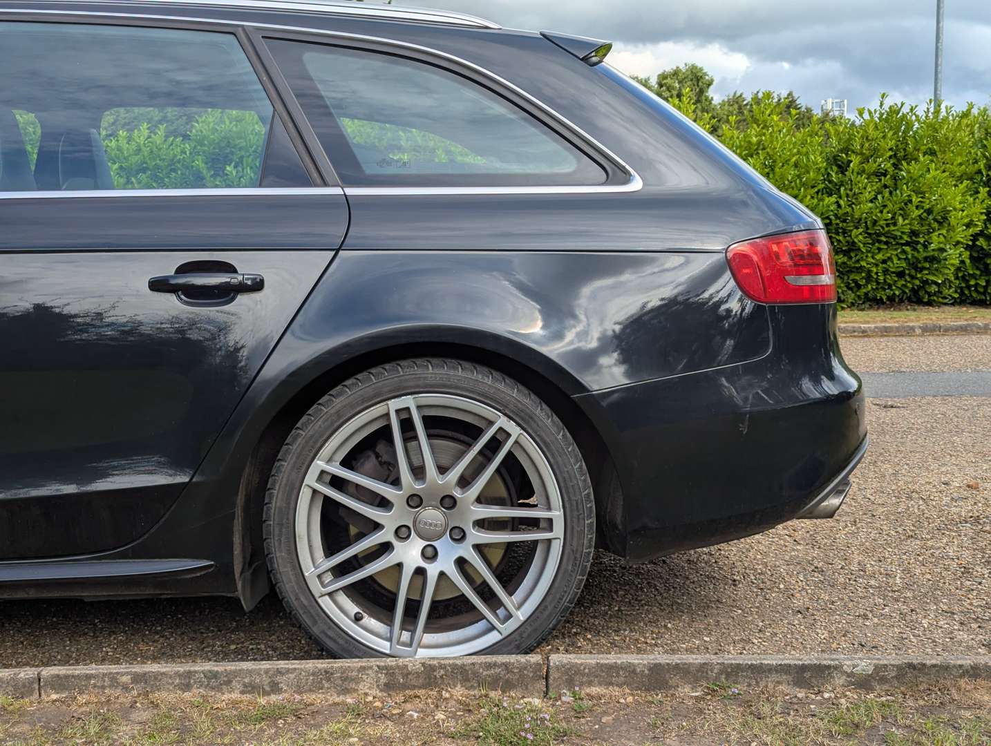 <p>2010 AUDI S4 T QUATTRO</p>