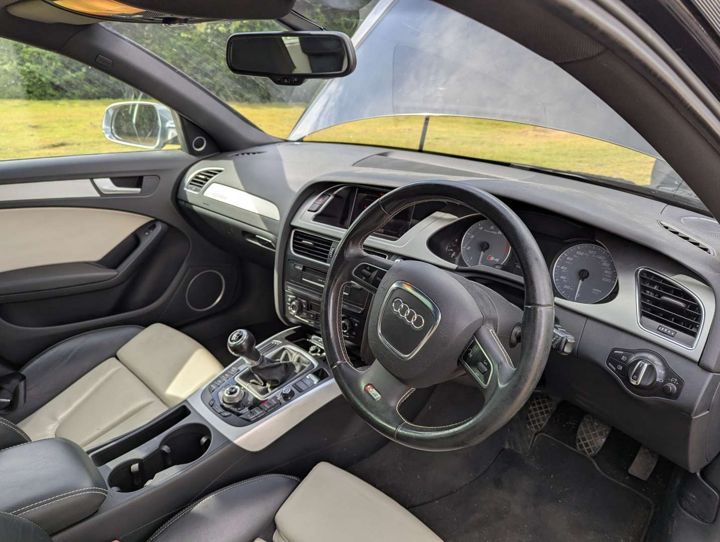 <p>2010 AUDI S4 T QUATTRO</p>
