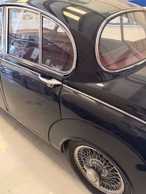 <p>1968 JAGUAR MKII 240 AUTO</p>