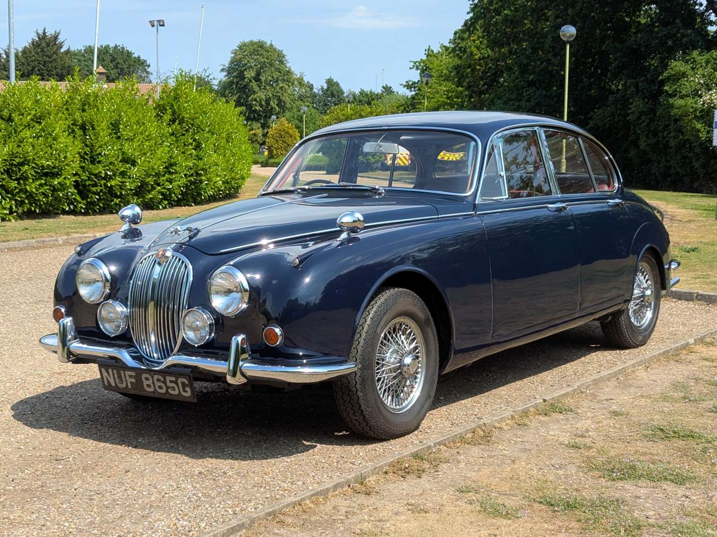 <p>1968 JAGUAR MKII 240 AUTO</p>