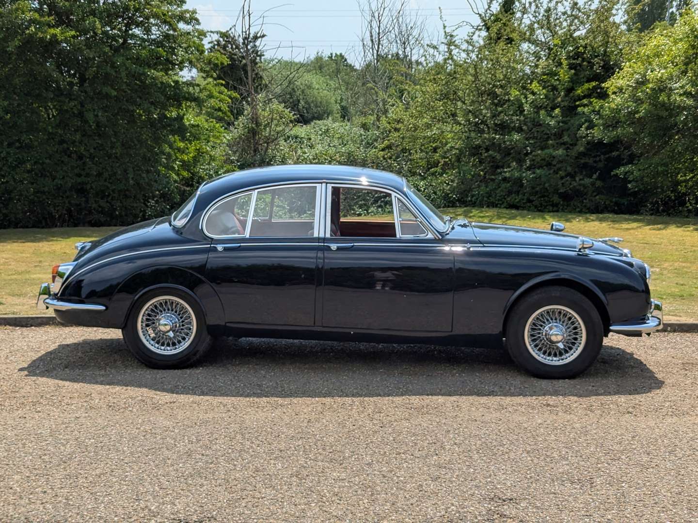 <p>1968 JAGUAR MKII 240 AUTO</p>