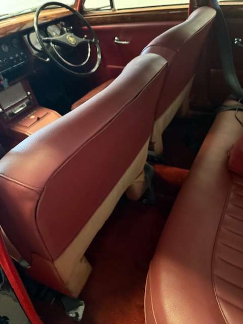 <p>1968 JAGUAR MKII 240 AUTO</p>