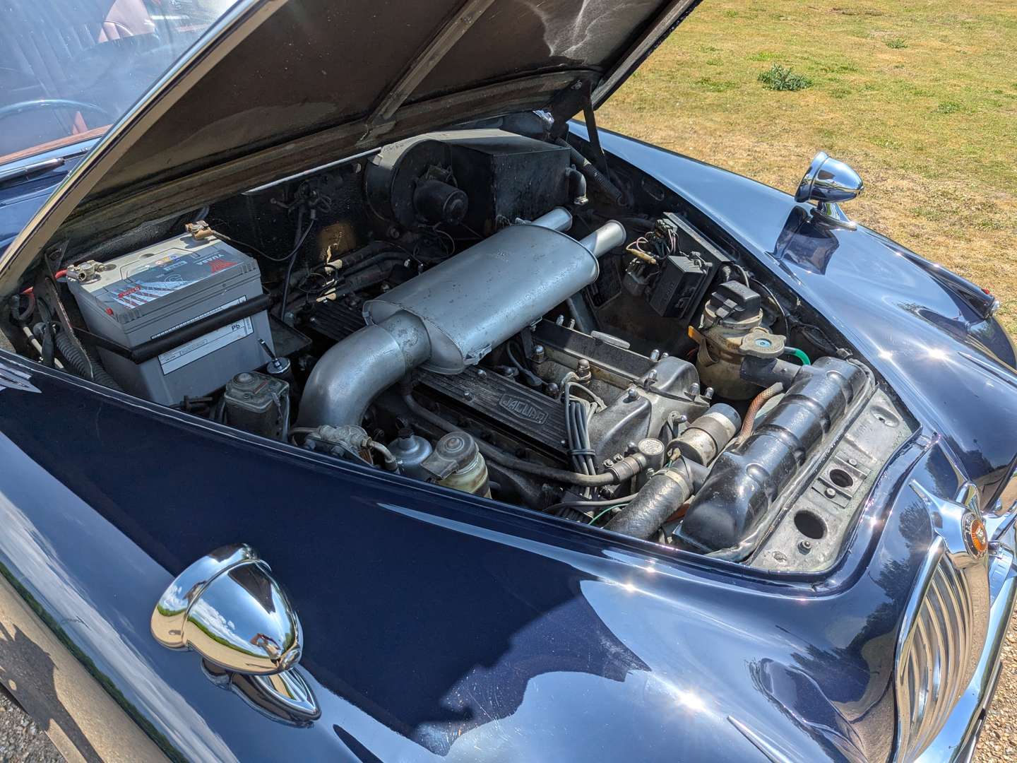 <p>1968 JAGUAR MKII 240 AUTO</p>