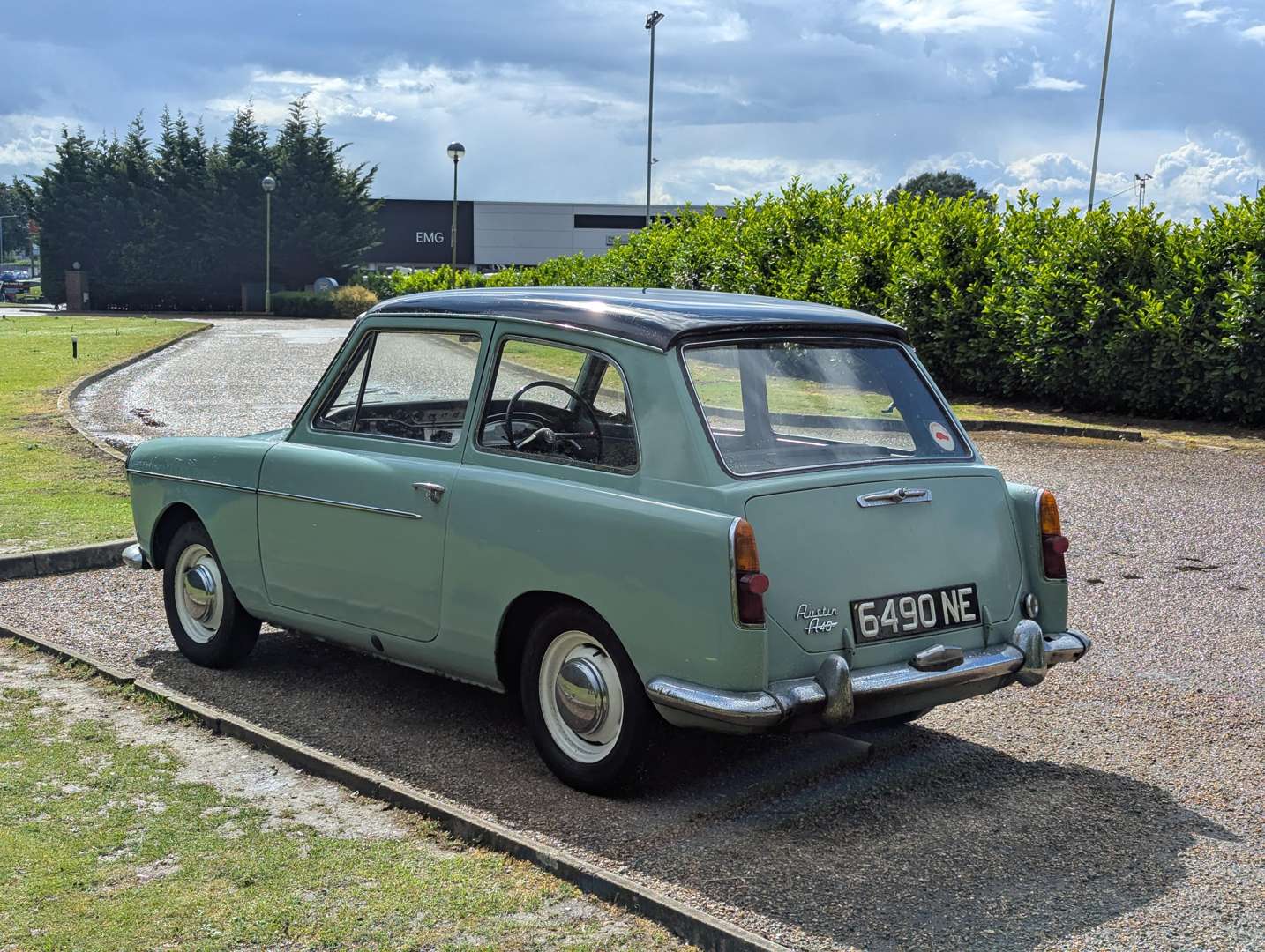 <p>1962 AUSTIN A40 FARINA</p>