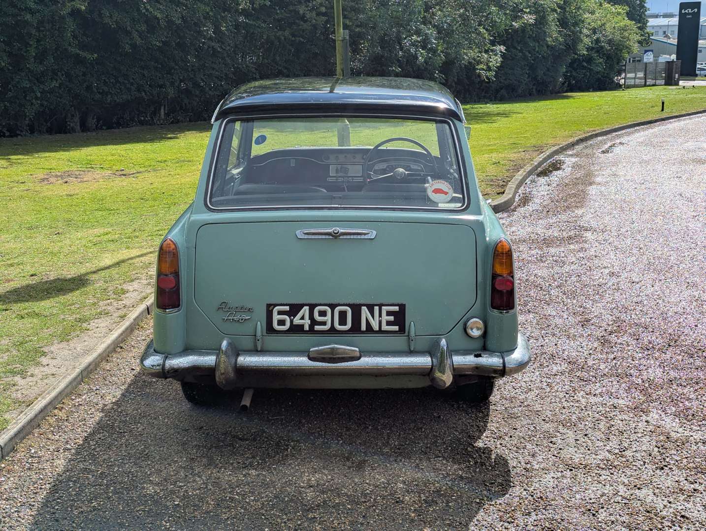<p>1962 AUSTIN A40 FARINA</p>