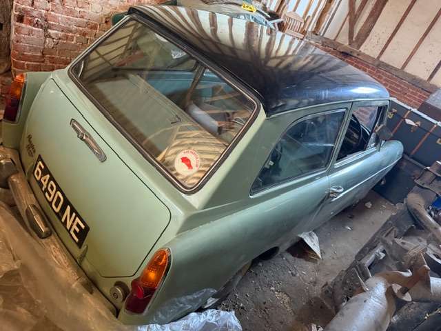 <p>1962 AUSTIN A40</p>