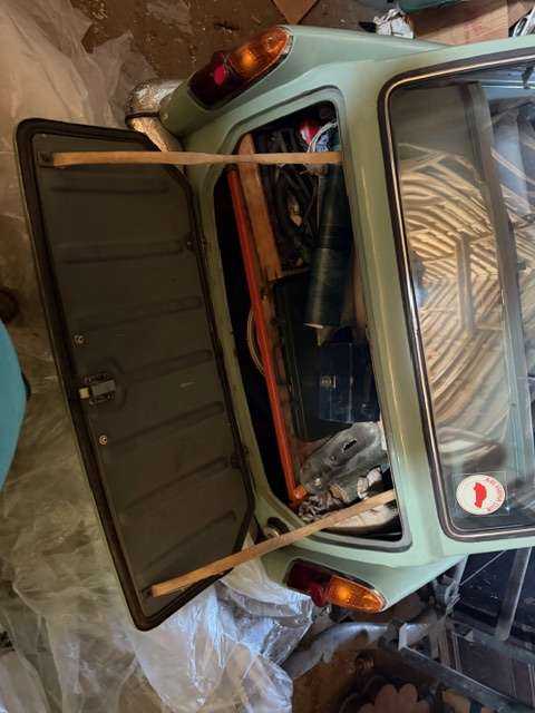 <p>1962 AUSTIN A40</p>