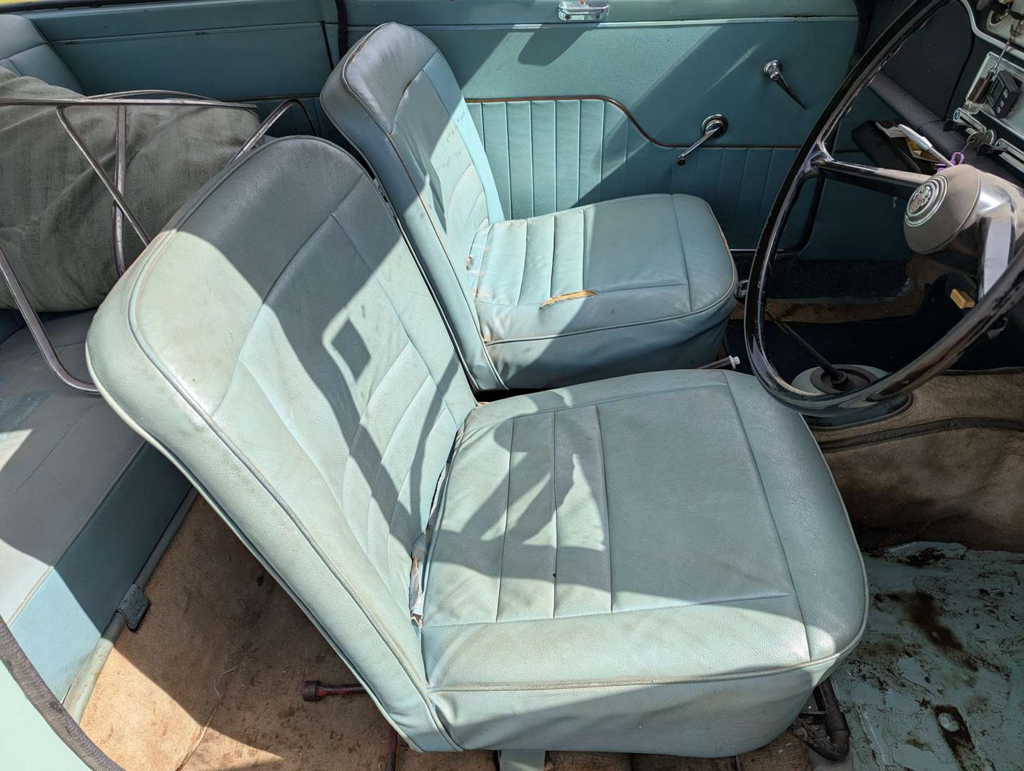 <p>1962 AUSTIN A40 FARINA</p>